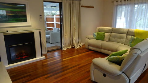 Cottage On Rye - NT Tourism 7