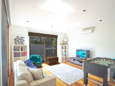 Blairgowrie Moonah Beach House: Walk To Beach - Accommodation NT 8