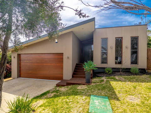 Blairgowrie Moonah Beach House: Walk To Beach - Accommodation NT 9