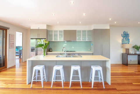 Blairgowrie Moonah Beach House: Walk To Beach - Accommodation NT 0