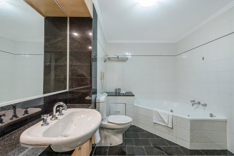 Mantra On Little Bourke - Accommodation NT 25