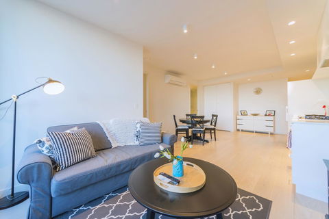 Pride Manor South Yarra - NT Tourism 1