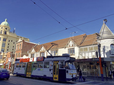 Pride Manor South Yarra - NT Tourism 19