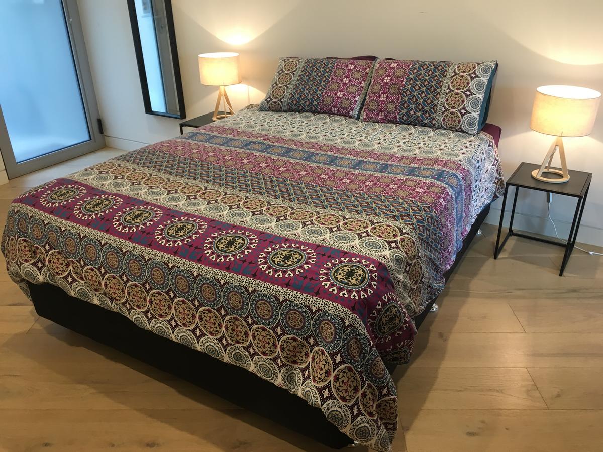 Elwood VIC Accommodation NT