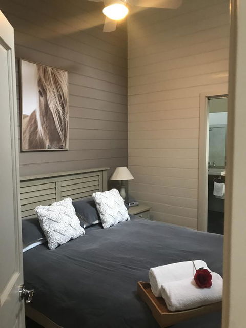 Two Truffles Cottages - Accommodation NT 4