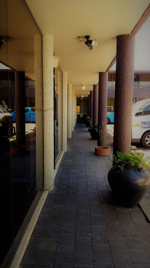The Olive Tree Motel - Accommodation NT 20