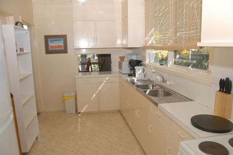 Green Grove - Accommodation NT 5