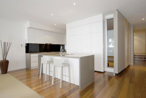 C-Scape Water Front Apartment - Accommodation NT 1
