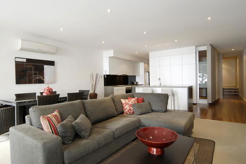 C-Scape Water Front Apartment - Accommodation NT 4