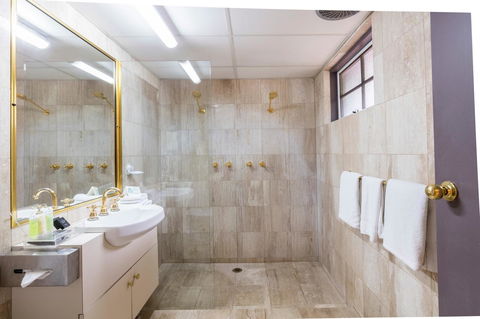 Eltham Gateway Hotel & Conference Centre - Accommodation NT 36