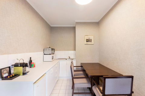 Eltham Gateway Hotel & Conference Centre - Accommodation NT 17