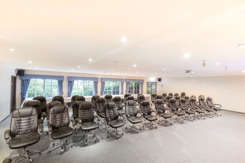 Eltham Gateway Hotel & Conference Centre - Accommodation NT 18