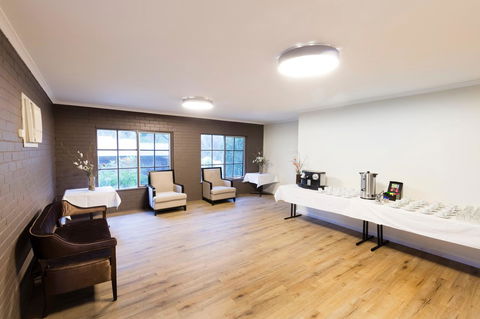 Eltham Gateway Hotel & Conference Centre - Accommodation NT 16
