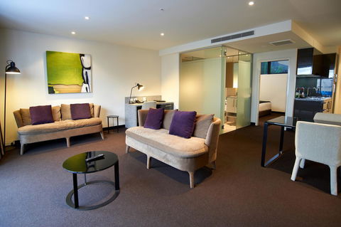 Corporate Living Accommodation Hawthorn - Accommodation NT 17