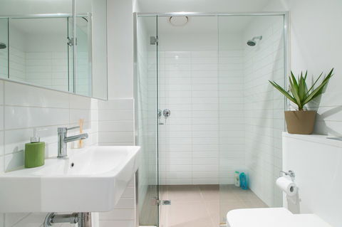 Complete Host The River Apartments - NT Tourism 3