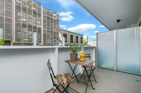 Complete Host The River Apartments - NT Tourism 4