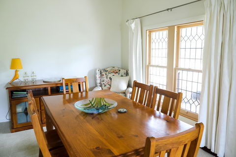 Miss Pym's Cottage - Accommodation NT 36
