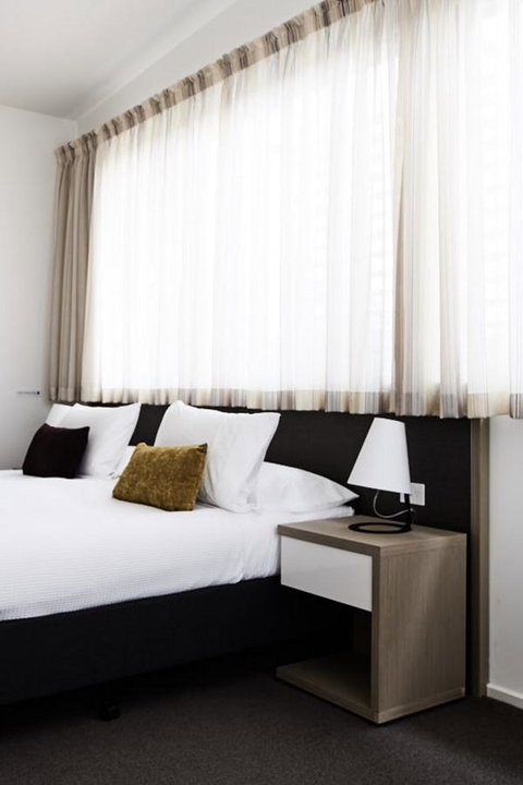 Quarters At Flinders Hotel - Accommodation NT 14