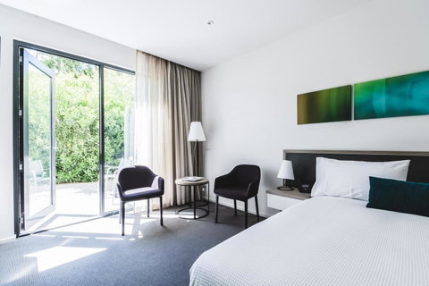Quarters At Flinders Hotel - Accommodation NT 16