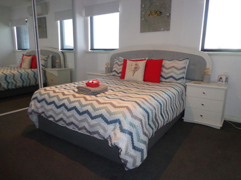 The Beach Villa Bunbury - NT Tourism 3