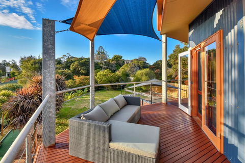 The Blue House - Rye Family Entertainer - NT Tourism 1