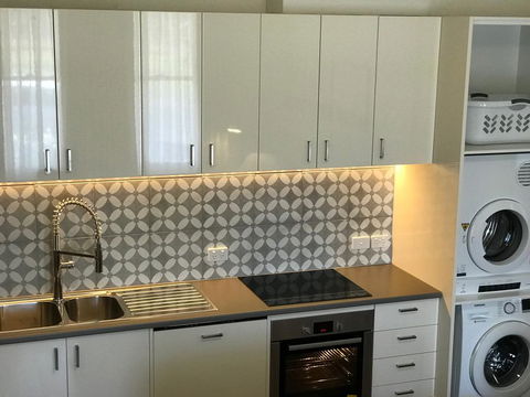 The Botanic Apartments Williamstown - Accommodation NT 2