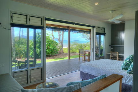 The Bungalows - NT Tourism 1