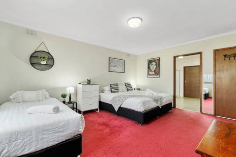 The Calzburg Guest Home - Accommodation NT 1