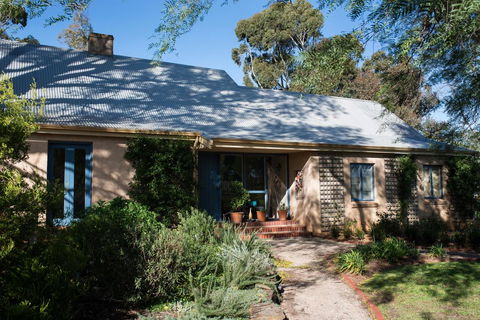 The Cottage At Riverside Farm - NT Tourism 2