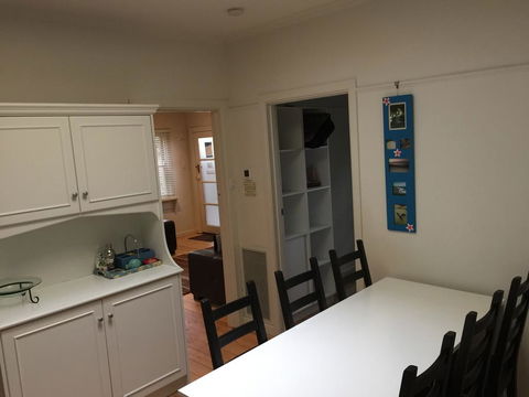 The Cute Beach House - NT Tourism 3