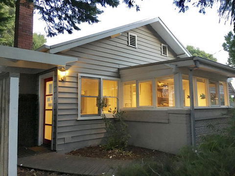 The Cute Beach House - NT Tourism 1