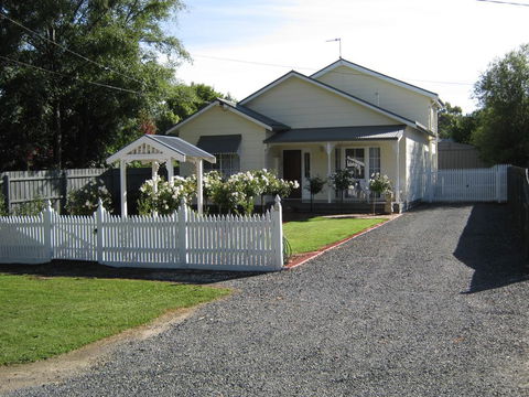 The Don Healesville - NT Tourism 0