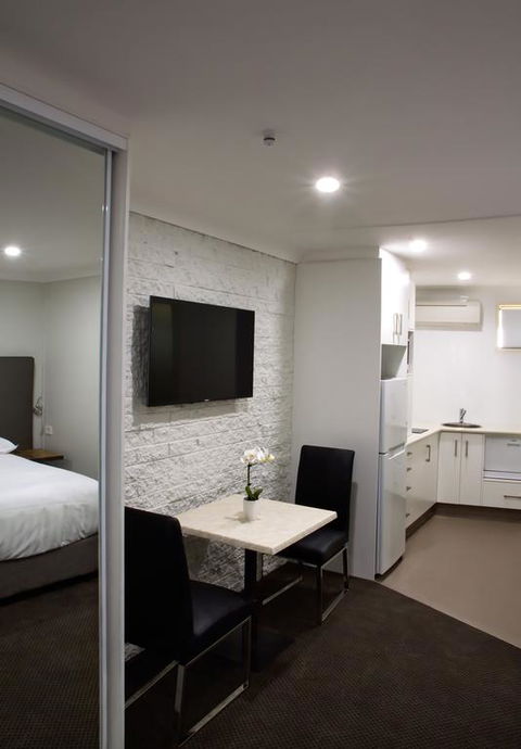 The Duck Inn Apartments - NT Tourism 3