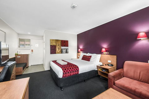 The Henty - Accommodation NT 3