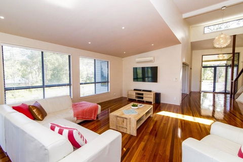 The Holiday House - NT Tourism 1