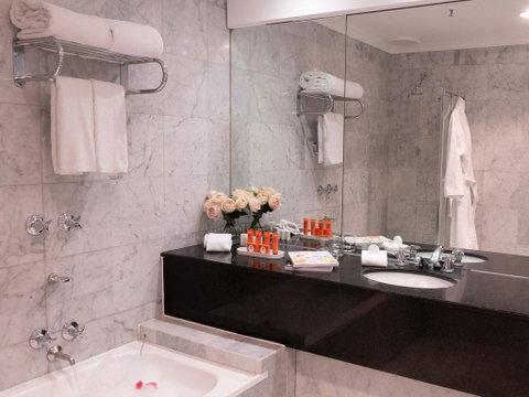 The Hotel Windsor - Accommodation NT 2