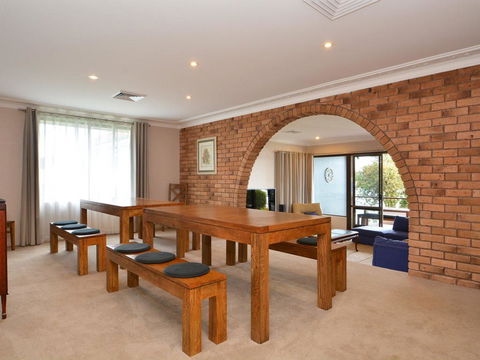 The House On The Lake @ Fishing Point, Lake Macquarie - Honestly Put The Line In And Catch Fish - NT Tourism 2