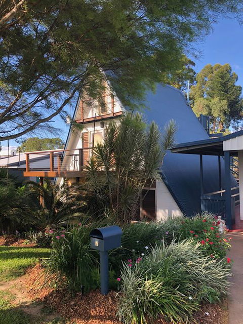 The Lake House - Accommodation NT 3