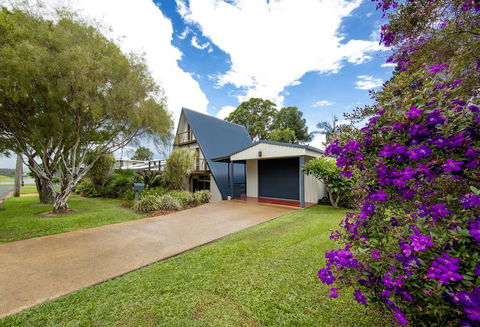 The Lake House - Accommodation NT 2