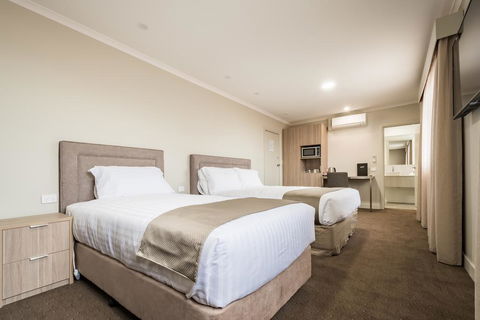 The Lighthouse Hotel - NT Tourism 2