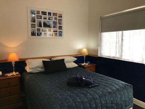 The Lodge Outback Motel - NT Tourism 1