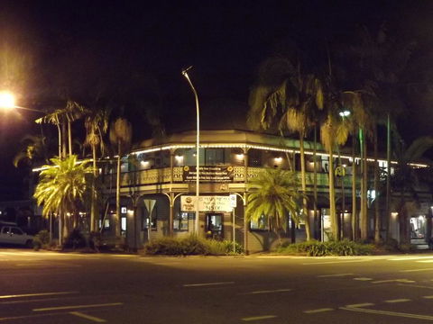 The Middle Pub - NT Tourism 1
