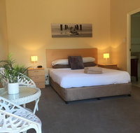 The Nosh  Nod - Howick Street - Accommodation NT