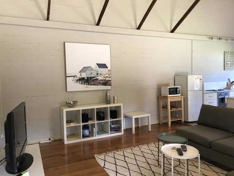 The Old Coolstore - Braeburn Apt - Accommodation NT 3