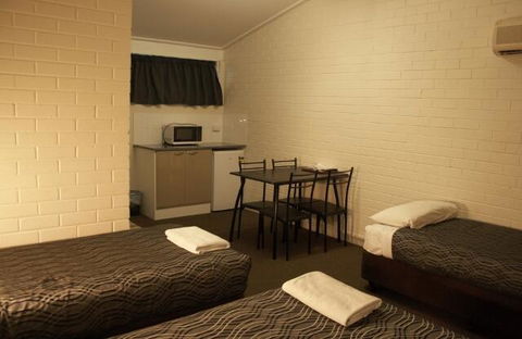 The Plains Motor Inn - NT Tourism 3