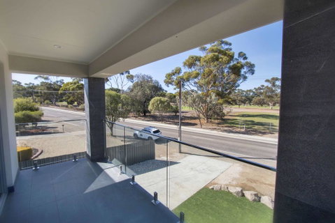 The Races Complex - Accommodation NT 2