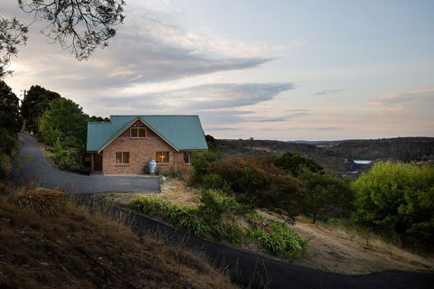The River Valley Retreat - NT Tourism 0