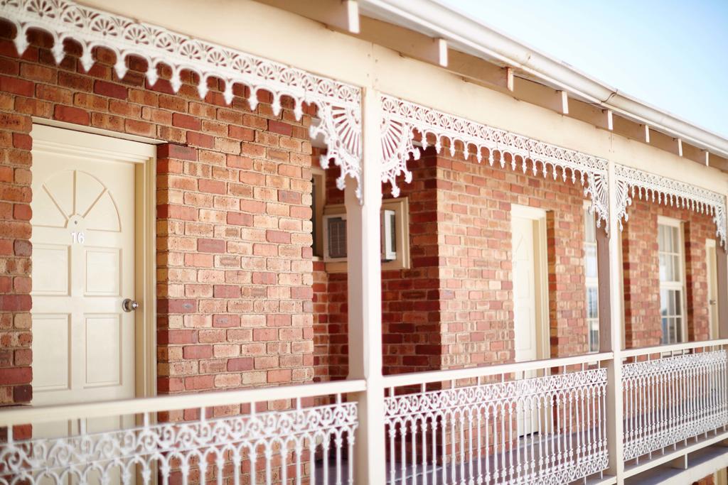 Accommodation NT