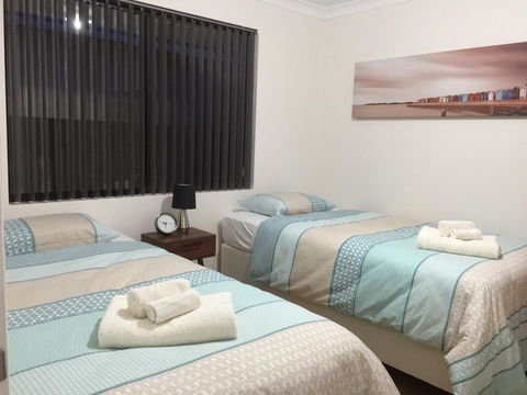 The Royal Dolphin Holiday Home - NT Tourism 2