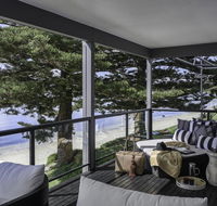The Seaview - Designer Beachfront House